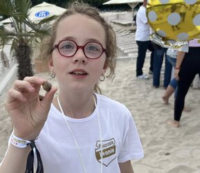 Kamelle on the beach